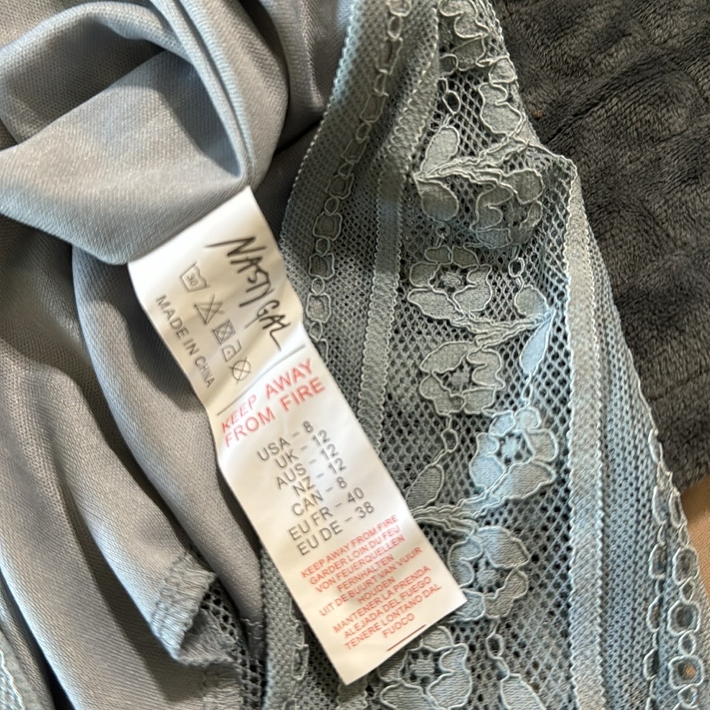 NWT Nasty Gal Lace Panel Split Mini - Picture 15 of 15